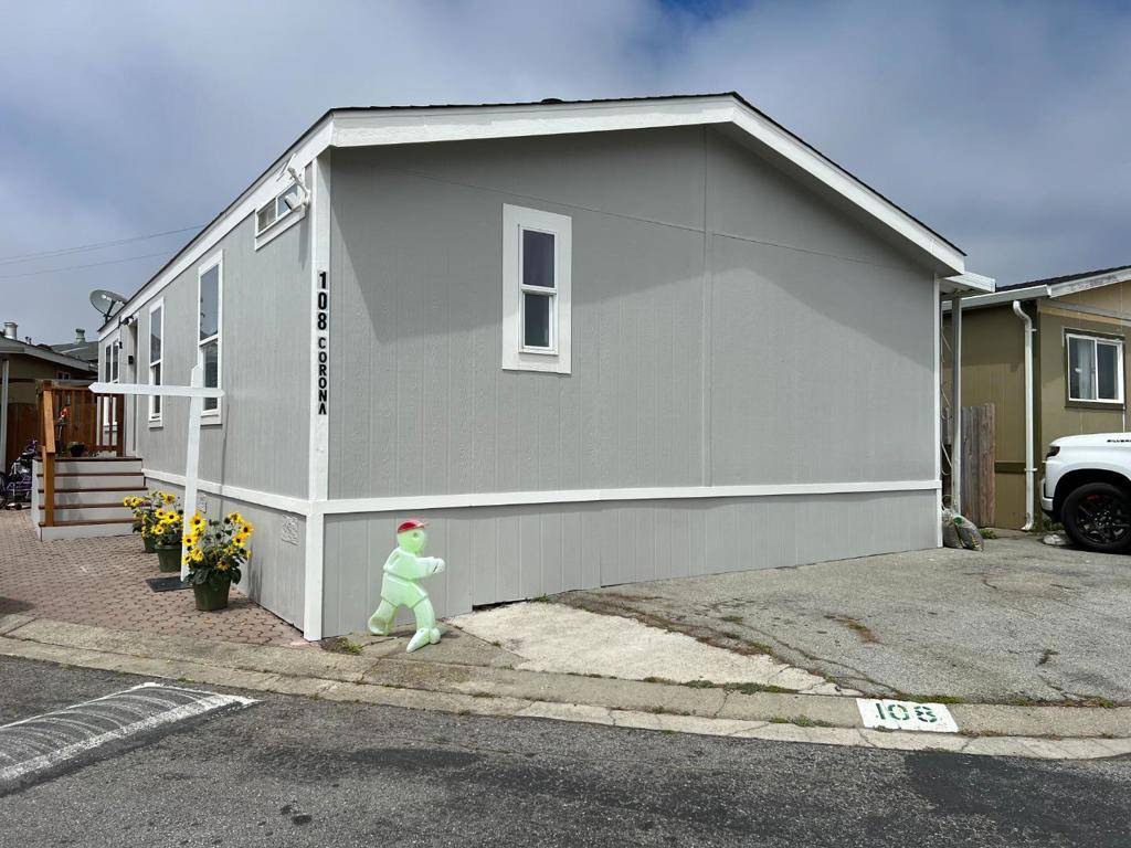 Moss Beach, CA 94038,108 Corona LN