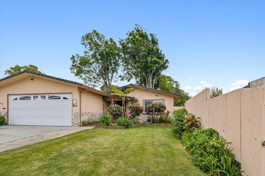 Salinas, CA 93906,668 Calaveras DR