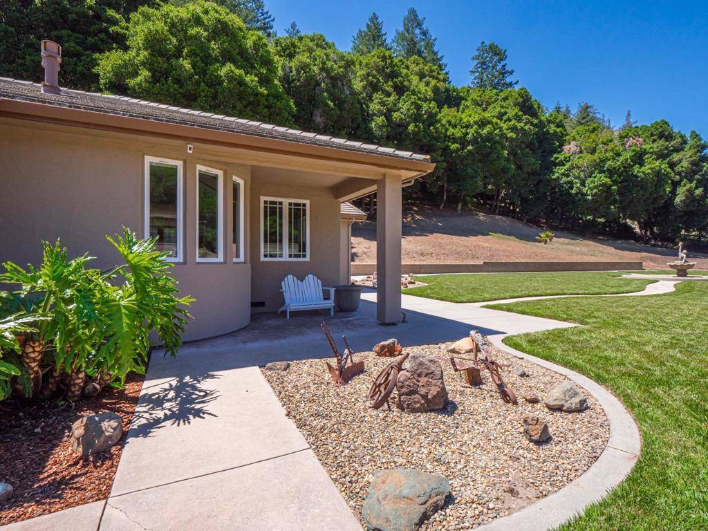 Aptos, CA 95003,425 Bear Valley Road