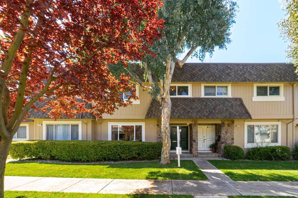 Cupertino, CA 95014,10020 Mossy Oak CT