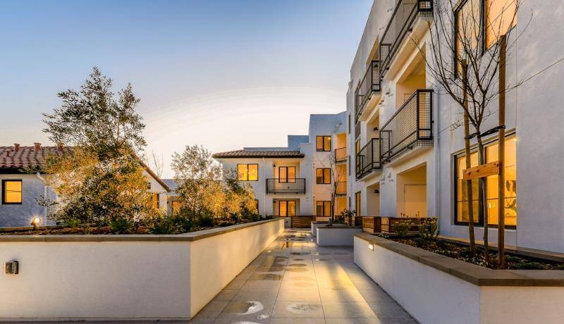 Santa Clara, CA 95050,1850 El Camino Real #321