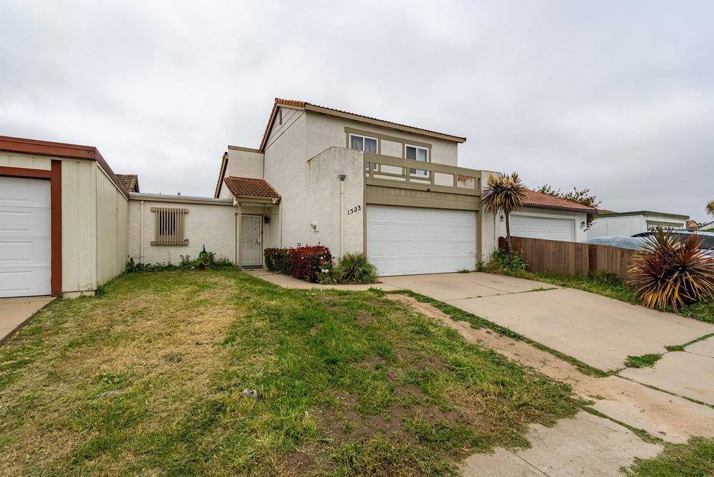 Salinas, CA 93906,1523 Cherokee DR