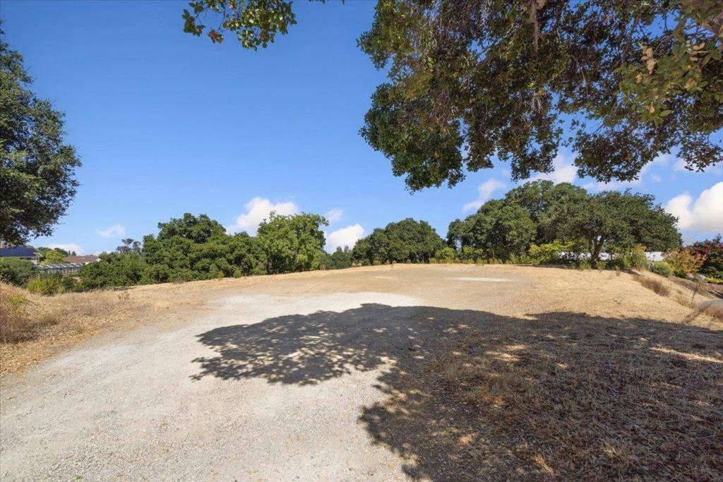 Los Altos, CA 94022,27500 Sherlock CT