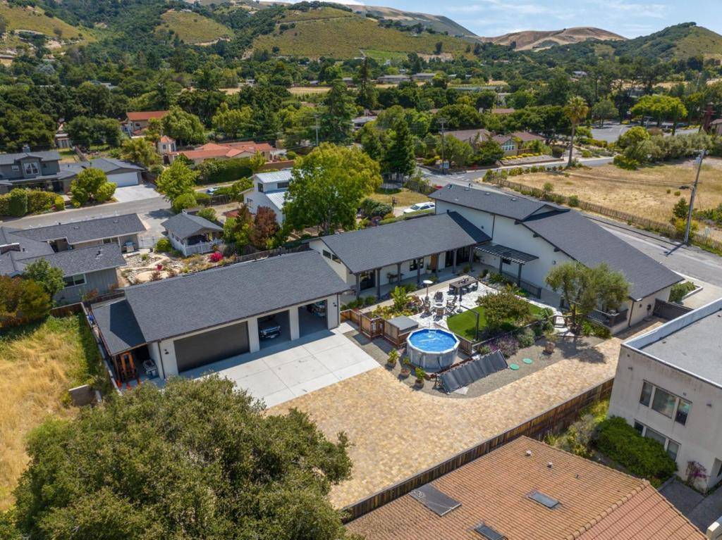 Carmel Valley, CA 93924,8 El Caminito RD