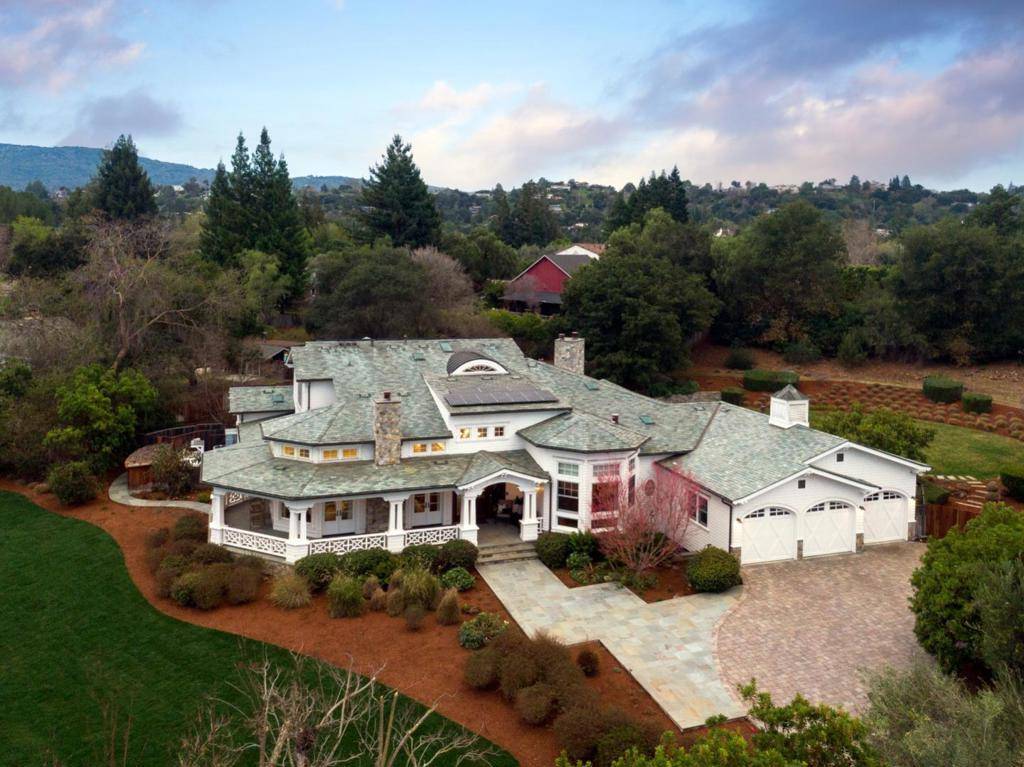 Los Altos Hills, CA 94022,26074 Mulberry LN
