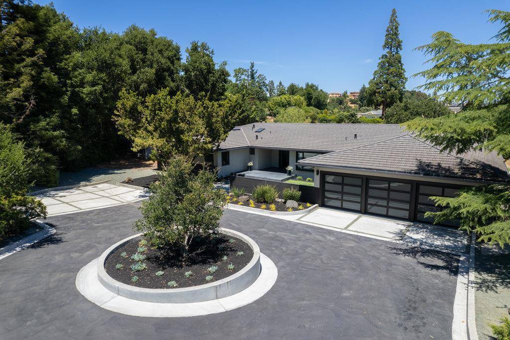 Los Altos Hills, CA 94024,12425 Hilltop DR