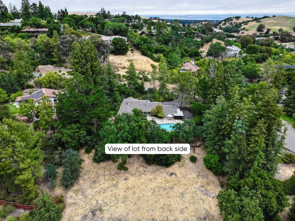 Los Altos Hills, CA 94022,28168 Radcliffe LN