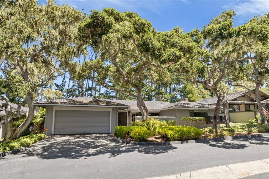 Pacific Grove, CA 93950,76 Country Club Gate