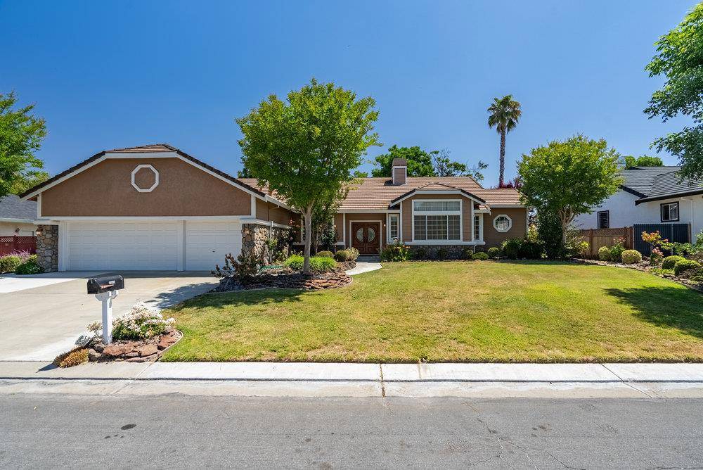 Hollister, CA 95023,1570 Sonnys WAY