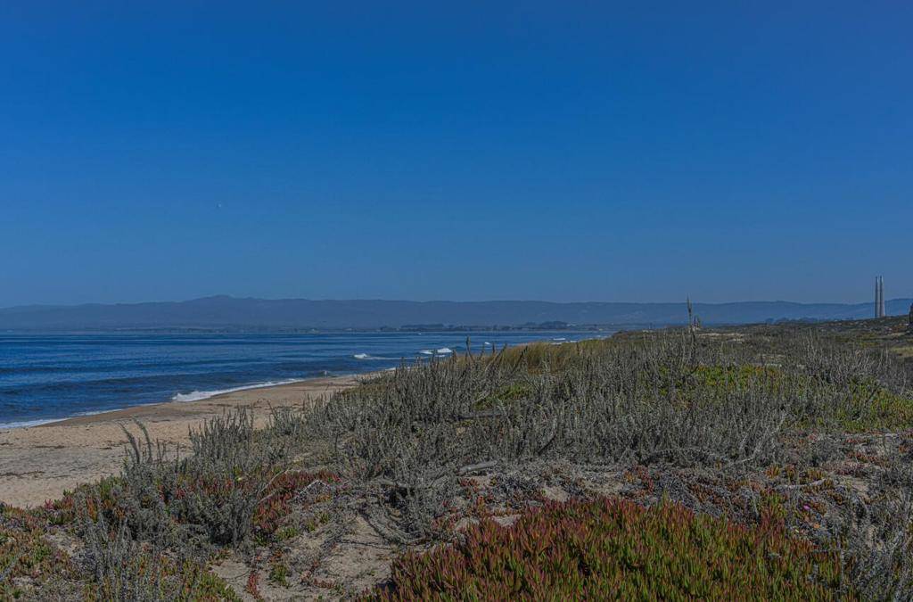 Moss Landing, CA 95039,150 Monterey Dunes WAY