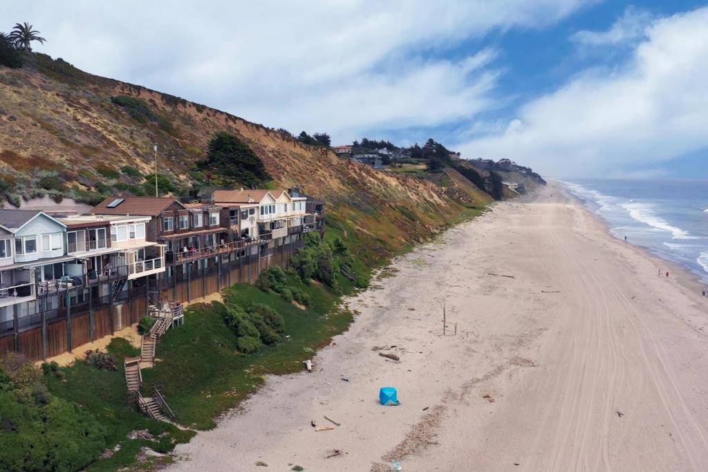 La Selva Beach, CA 95076,372 Oceanview DR