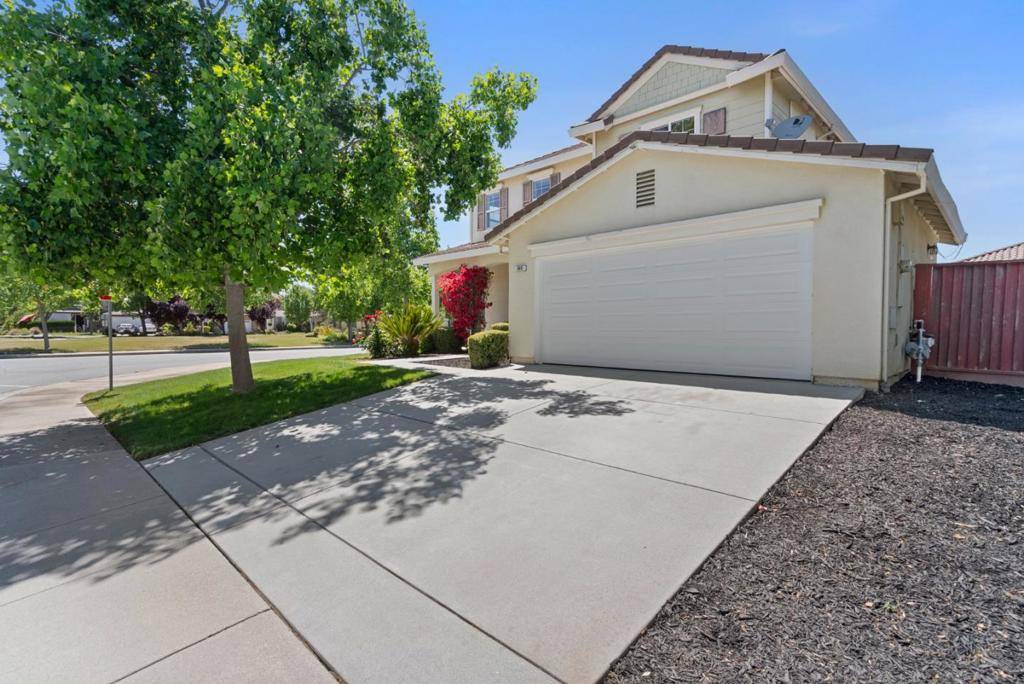 Morgan Hill, CA 95037,805 Mercedes DR