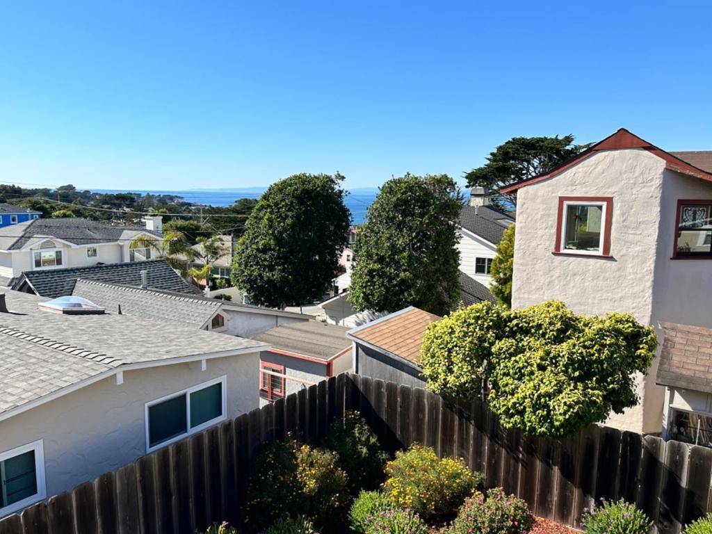 Pacific Grove, CA 93950,314 6th ST