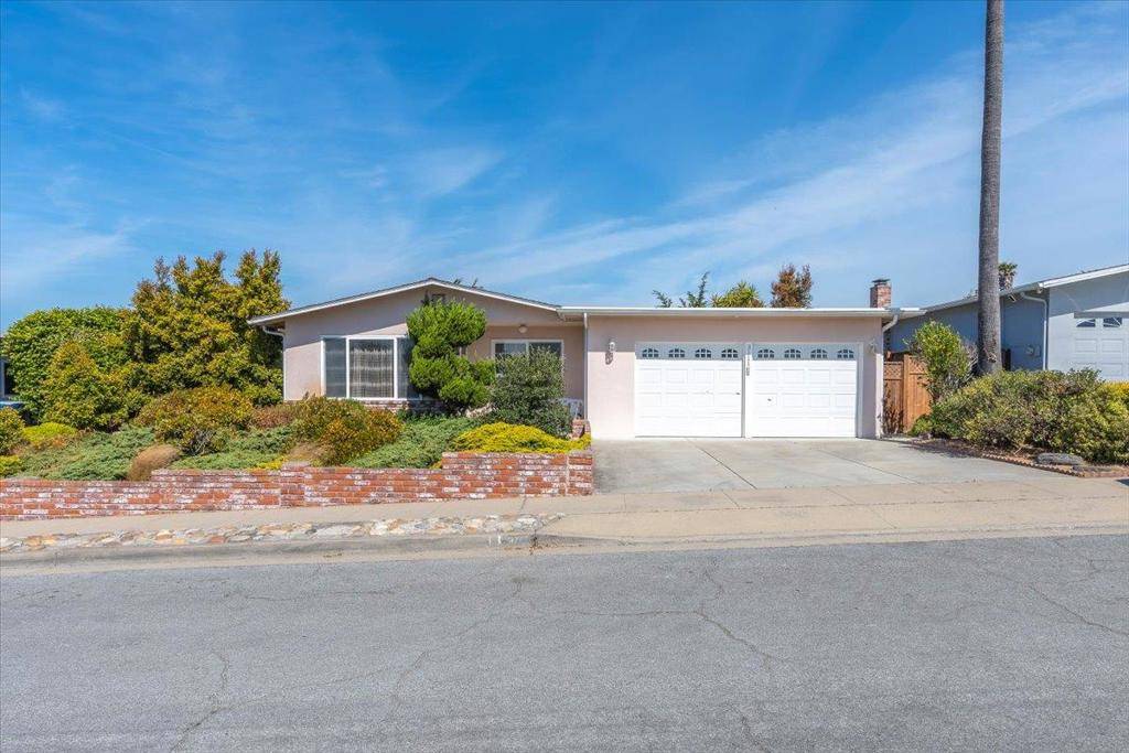 Marina, CA 93933,3111 Carmelo CIR