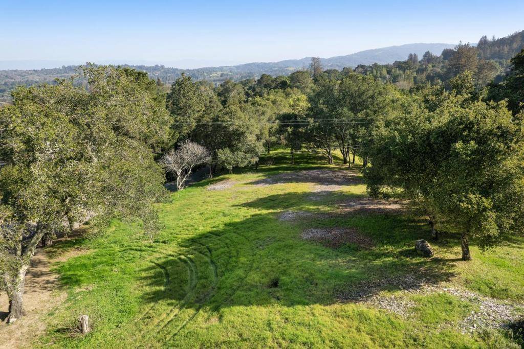 Portola Valley, CA 94028,501 Wayside RD