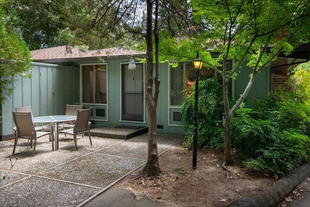 Boulder Creek, CA 95006,100 Lake DR #1