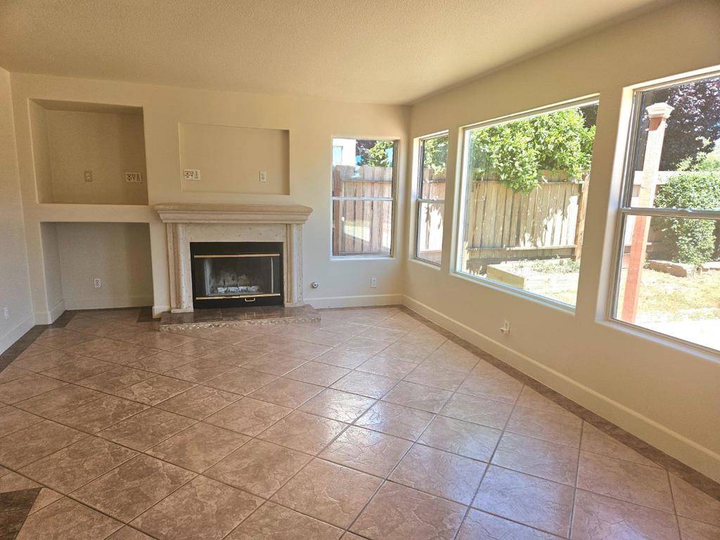 Salinas, CA 93905,865 Cactus CT