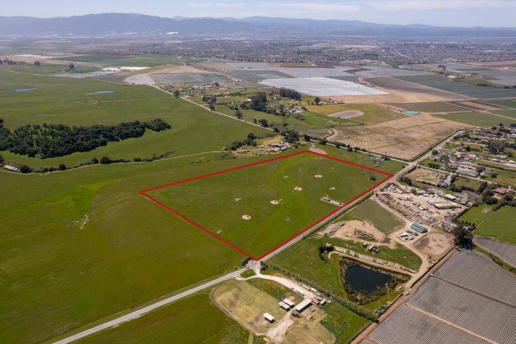 Salinas, CA 93908,540 Old Natividad RD