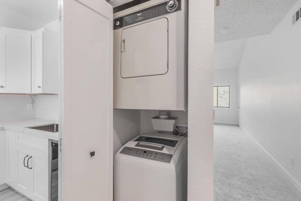 San Jose, CA 95129,4681 Albany CIR #146