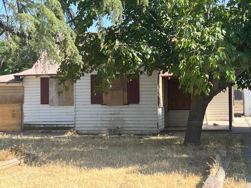 Los Banos, CA 93635,1629 Canal Farm LN