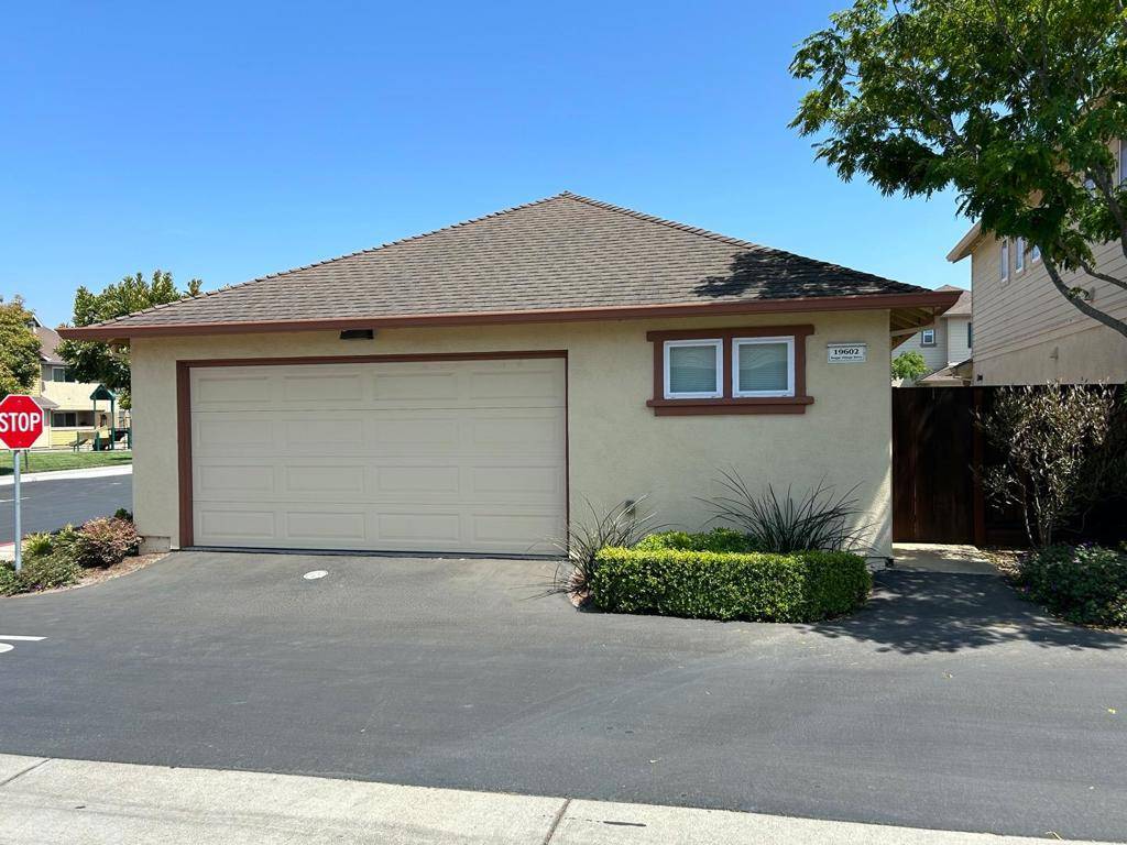 Salinas, CA 93906,19602 Rogge Village DR