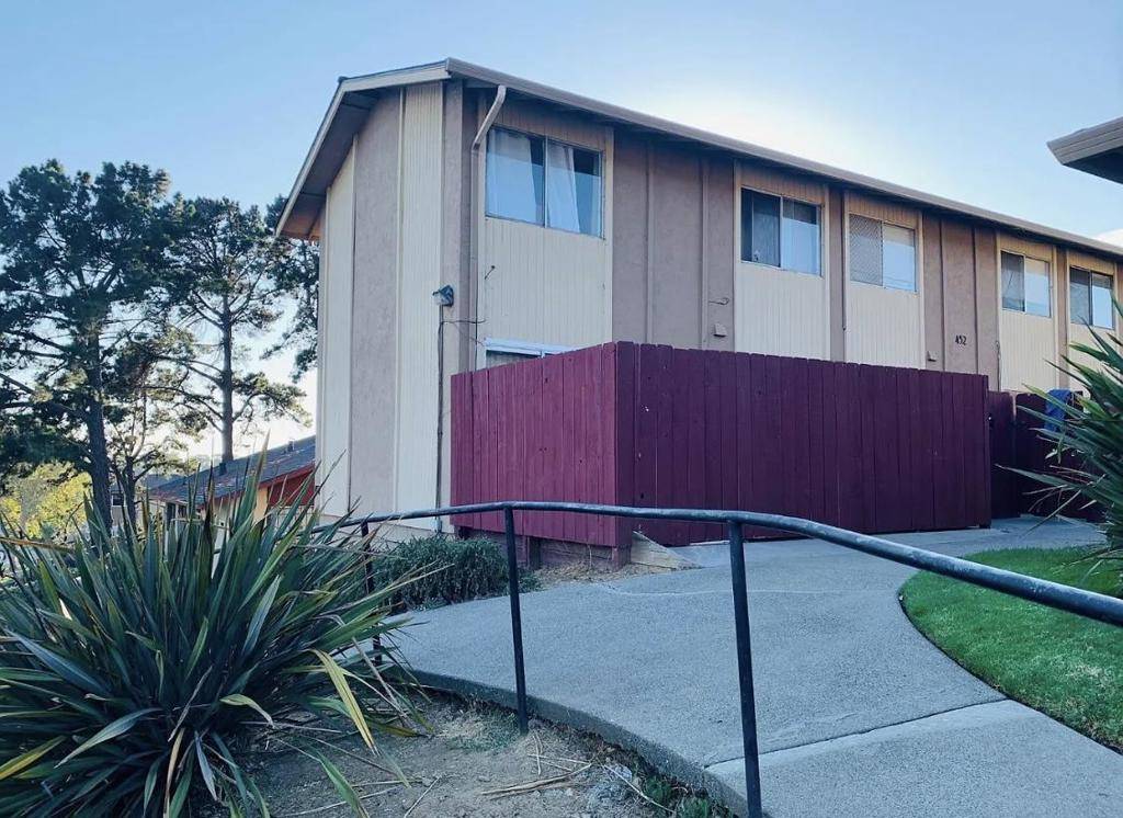 Vallejo, CA 94589,452 Corcoran AVE #3