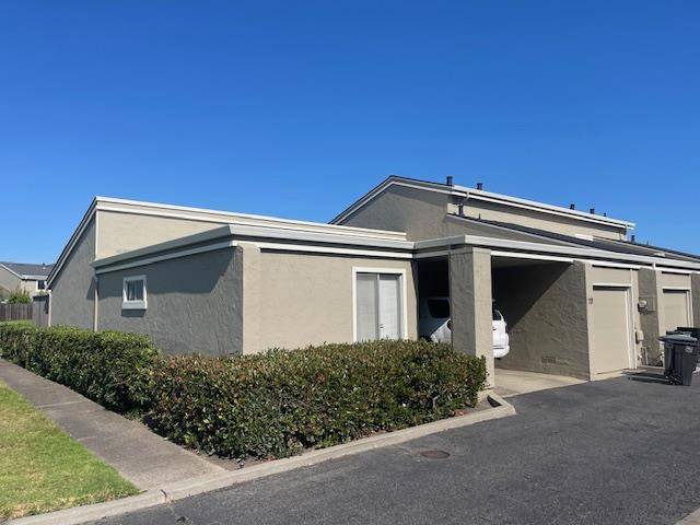 Salinas, CA 93901,1253 Los Olivos DR #22