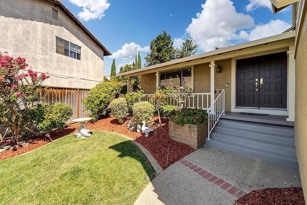 San Jose, CA 95148,2658 Glen Hancock CT