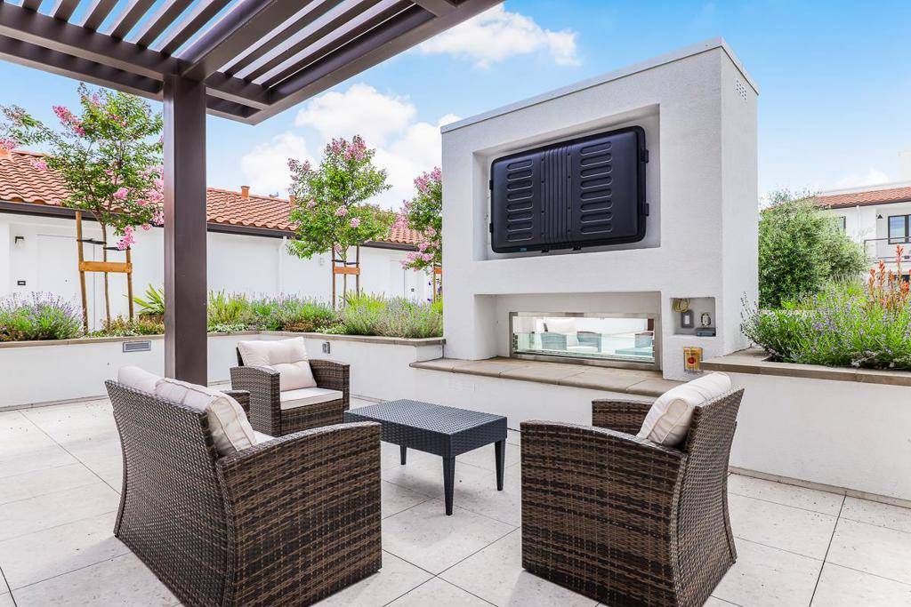 1850 El Camino Real #211 Santa Clara, CA 95050