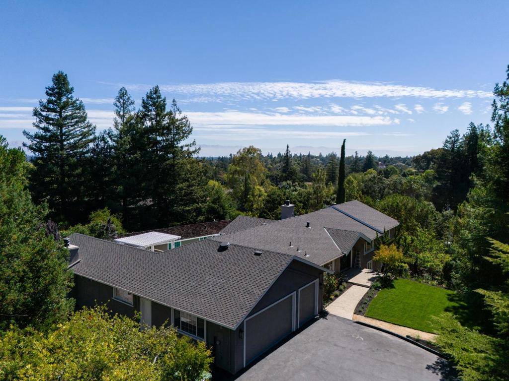 Los Altos Hills, CA 94024,11610 Dawson DR