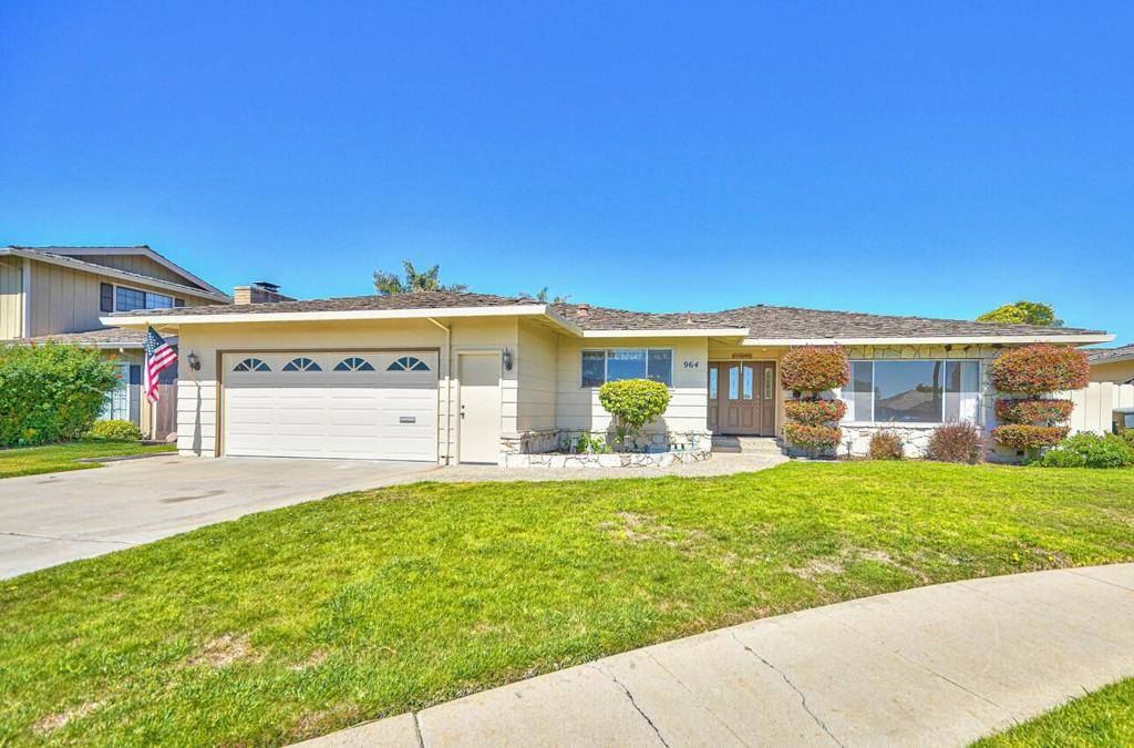 Salinas, CA 93901,964 Saint Andrew CT