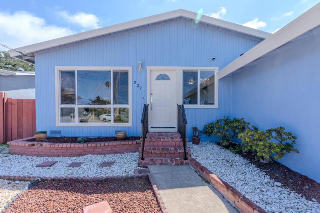 Pacifica, CA 94044,227 Marina WAY