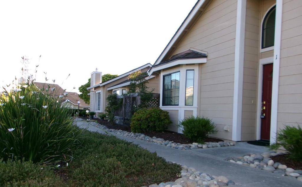 Seaside, CA 93955,1 Lorraine CT