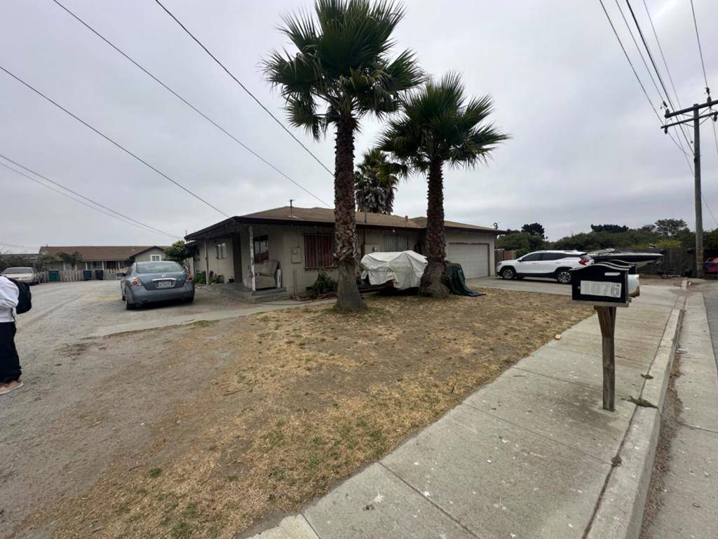 Salinas, CA 93907,1070 Fontes LN