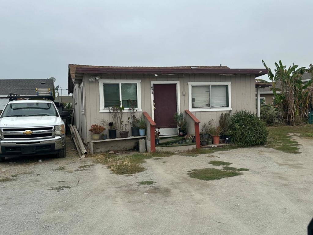 Salinas, CA 93907,1070 Fontes LN