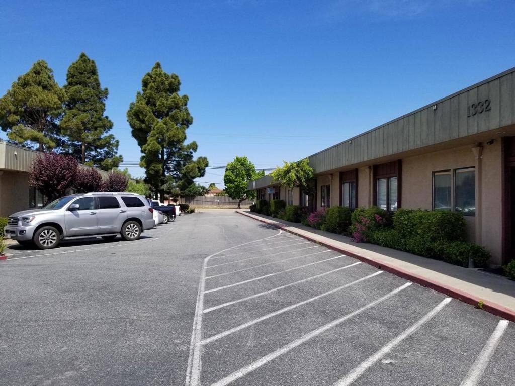 Salinas, CA 93906,1332 Natividad RD #B