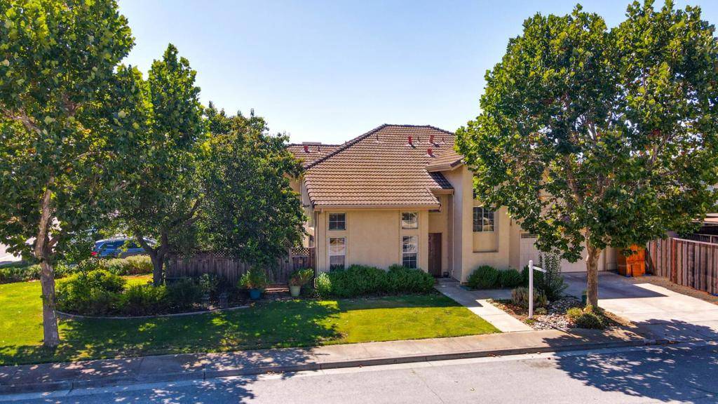 Morgan Hill, CA 95037,17315 Serene DR