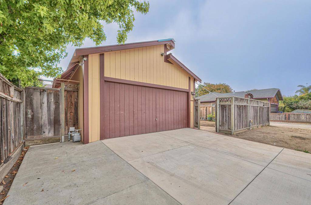 Santa Cruz, CA 95062,2254 Juan Pablo LN