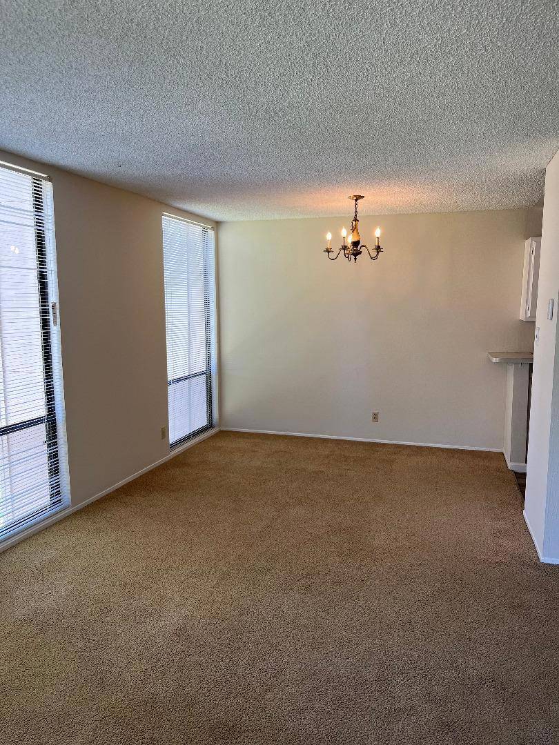 Foster City, CA 94404,1131 Compass LN #214