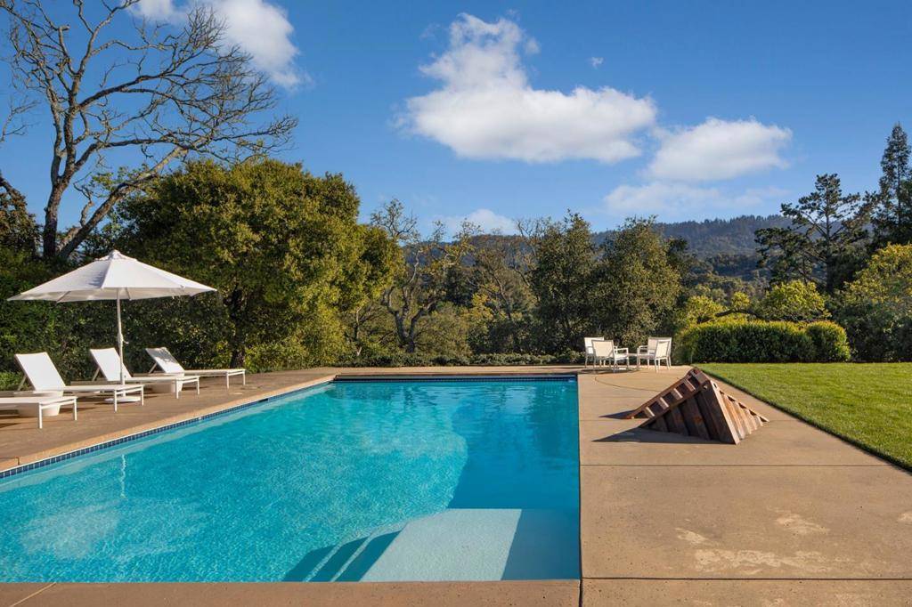 Portola Valley, CA 94028,1 Grove CT