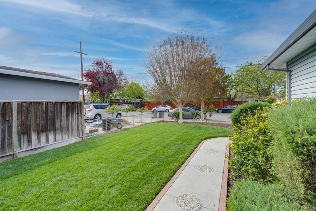 Sunnyvale, CA 94085,405 S Fernwood CIR