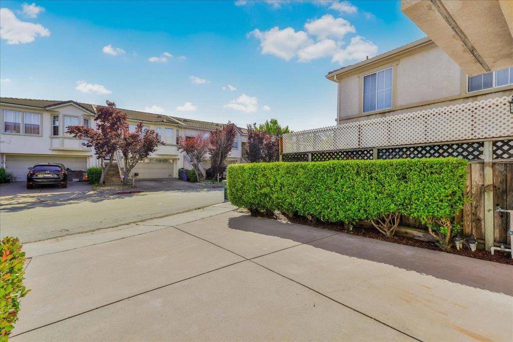 San Leandro, CA 94577,1708 Thornton PL