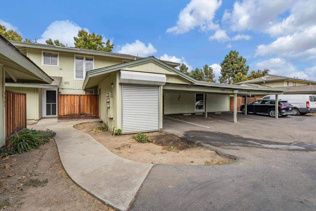 Fremont, CA 94538,5565 Roundtree TER
