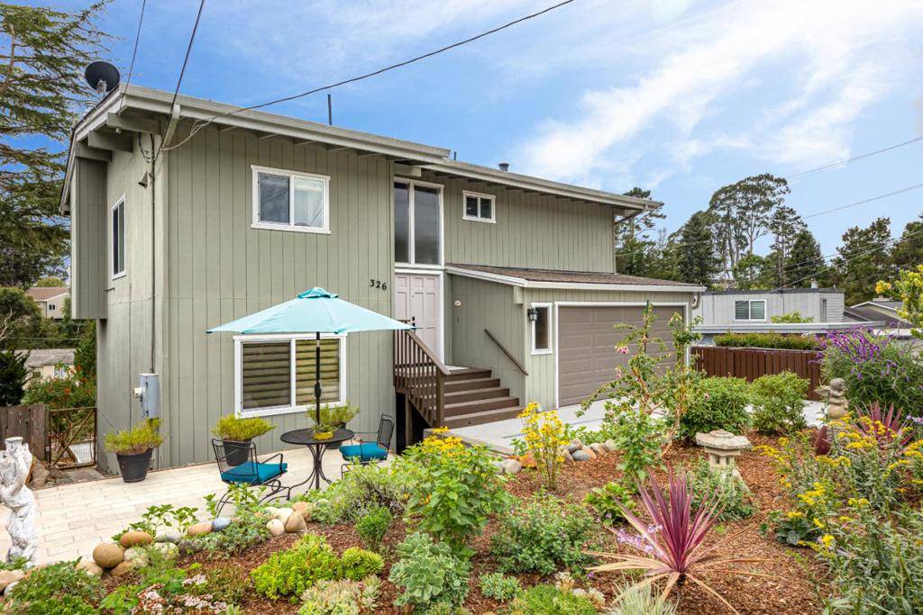 Aptos, CA 95003,326 Doris AVE