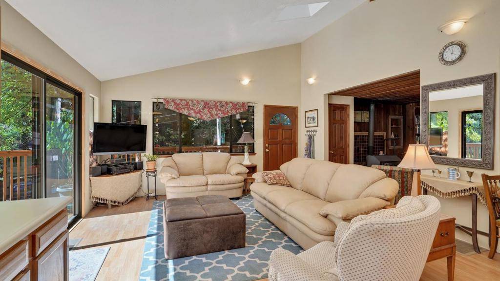 Boulder Creek, CA 95006,526 Lower Locksley RD