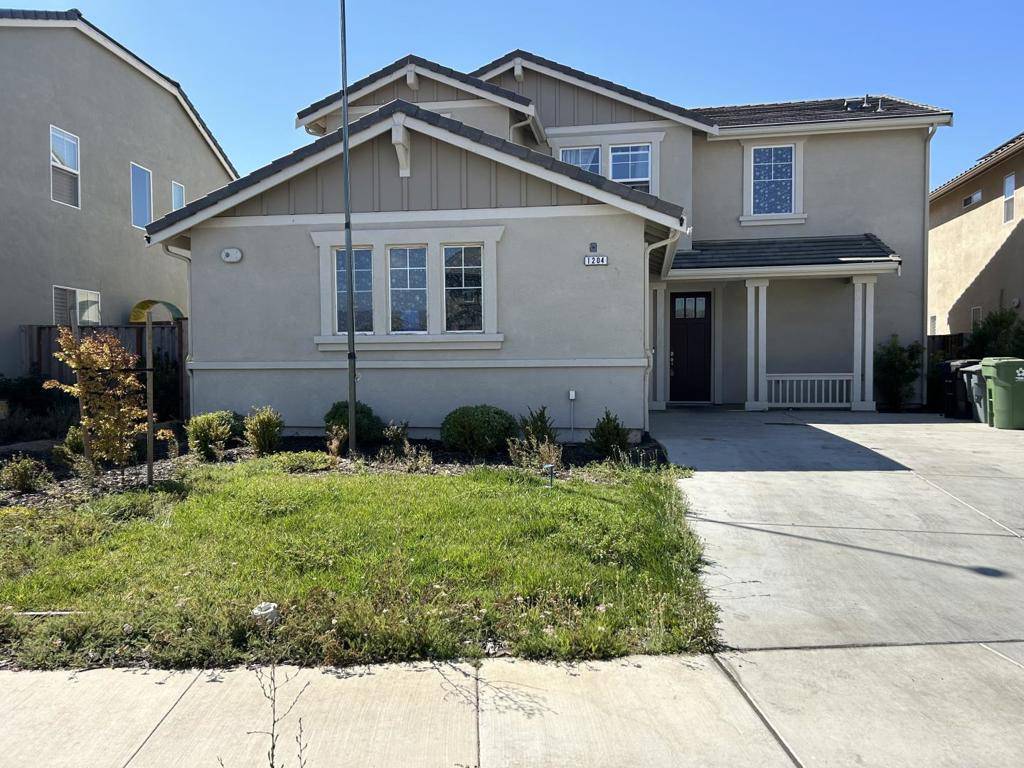 Salinas, CA 93905,1204 Palermo CT