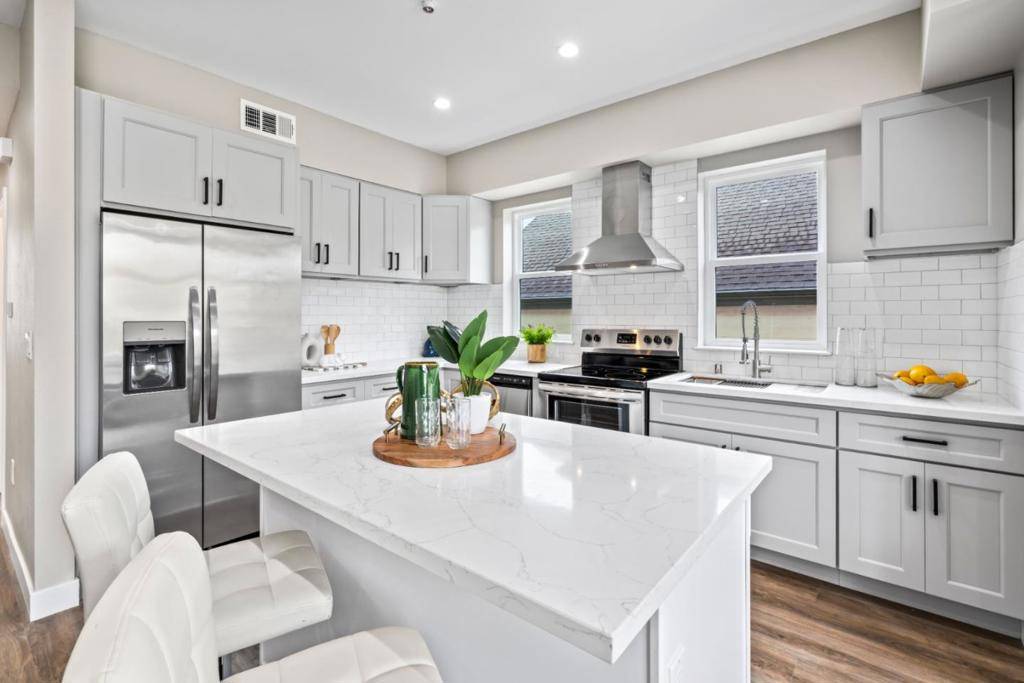 645 Baden AVE #4 South San Francisco, CA 94080