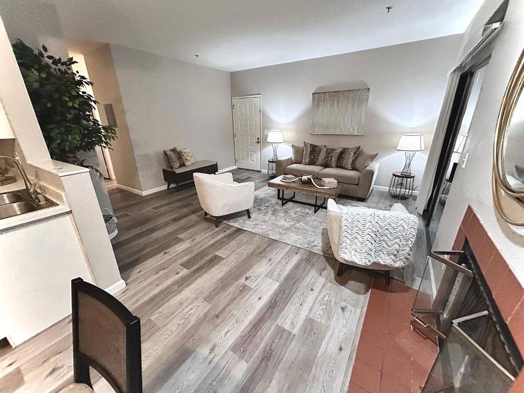 Fremont, CA 94536,37478 Parish CIR #19B