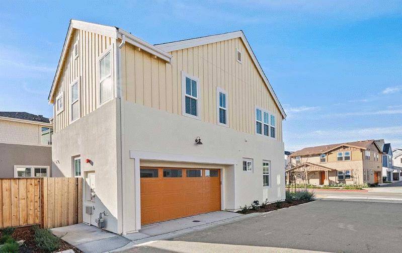 Petaluma, CA 94952,302 Caulfield LN
