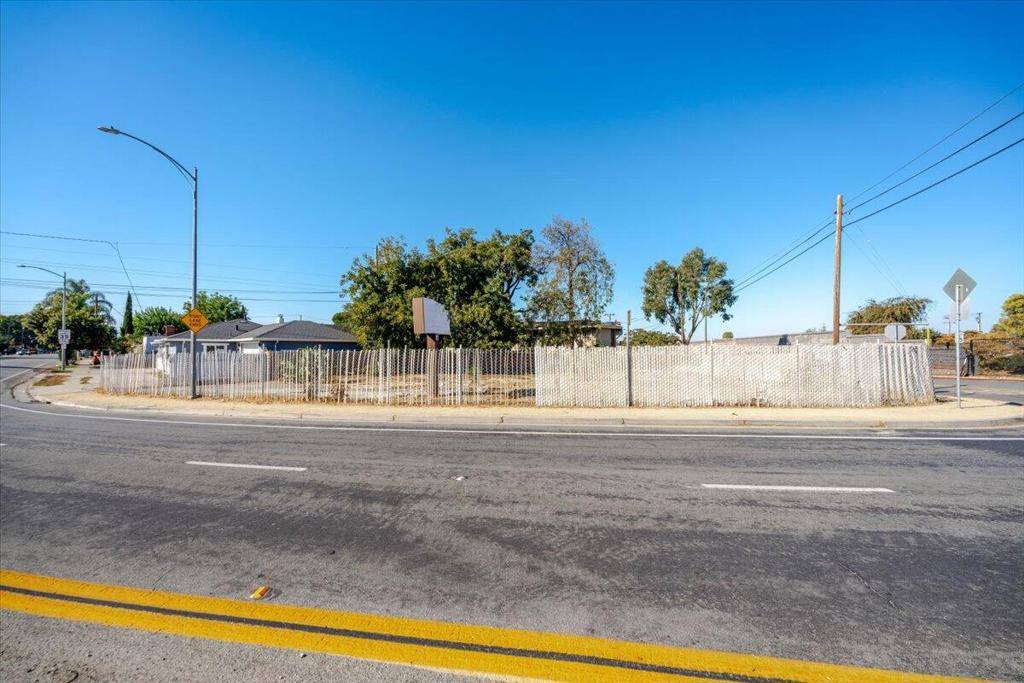 San Jose, CA 95112,0 E Hedding ST